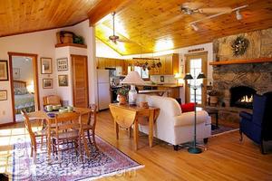 Hemlock Inn::BedAndBreakfast.com