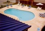 Tn-547018_pool_01_f