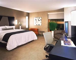 Web-the_westin_new_york_at_times_square_75708_2_06062007_1206238697_500