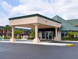 Super 8 Motel - North Palm Beach/Pga Blvd::Travelocity.com