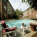 Tn-069280_pool_01_f
