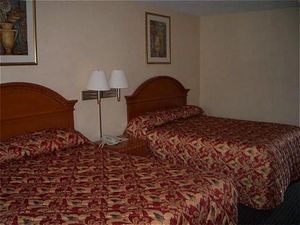 TRAVEL INN OF BETHEL::Travelocity.com