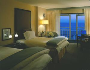 Web-lax_loew-rooms-2