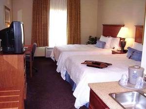 Hampton Inn Stes Ontario::Travelocity.com