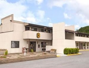 Super 8 Bridgeport Clarksburg::Travelocity.com