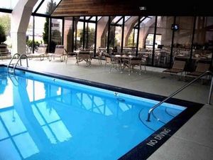 Red Roof Inn and Suites Cleveland - Elyria::Travelocity.com