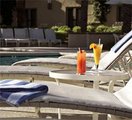 Tn-010227_pool_04_e