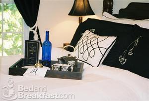 Tea Cakes Bed & Breakfast at Historic Washington Park::BedAndBreakfast.com