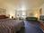 Super 8 Motel Williamsburg/Amana Colonies Area::Priceline.com