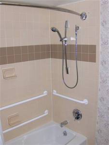 Web-clarion_hotel_airport_milwaukee_10020_4_06262007_1006396972_500