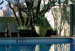 Tn-u58740_pool_01_f