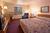 Super 8 Motel East::Expedia