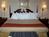 Holiday Inn Express Highland::Priceline.com