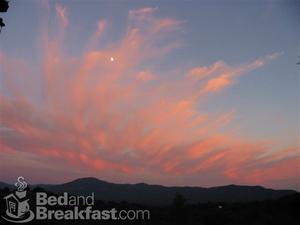 Yosemite's Sierra Mountain Lodge::BedAndBreakfast.com