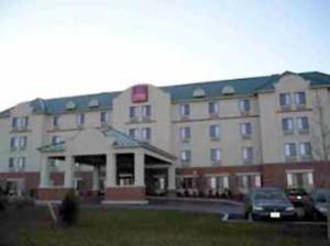 Comfort Suites West Warwick::Hotels.com