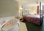 Super 8 Motel Pensacola N A::Yahoo! Travel