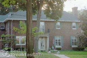 Hall House Bed & Breakfast::BedAndBreakfast.com