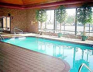 Econo Lodge Marion::Expedia