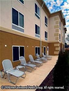 Holiday Inn Express Hotel & Suites Chattanooga-Hixson::Travelocity.com