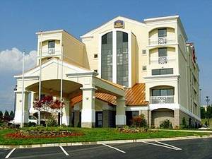 Best Western Crown Suites::Expedia
