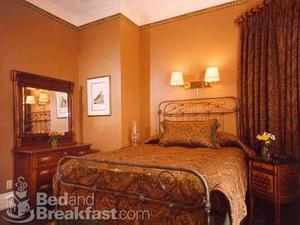 Hoopes' House::BedAndBreakfast.com