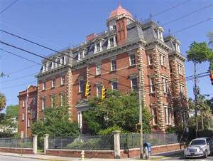 Web-wentworth_mansion_10020_1_05312007_0805006510_500