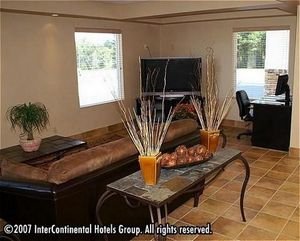 Holiday Inn Express Cornelia::Travelocity.com