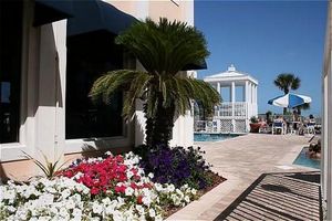 Royal Mansions Resort::Travelocity.com