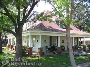 Oak Street Cottage B & B::BedAndBreakfast.com