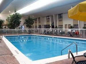 Clarion Hotel and Conference Center::Travelocity.com