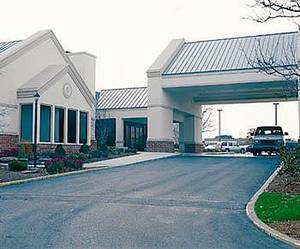 Doubletree Hotel Cleveland South::Expedia