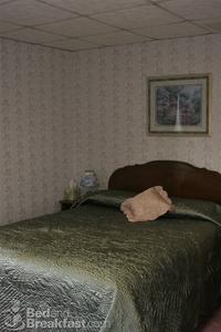 Rocking Chair Inn Bed and Breakfast::BedAndBreakfast.com