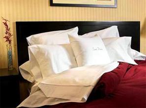 Web-lax_dclu-rooms-2