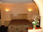 Paradise Inn And Suites