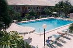 Tn-063428_pool_01_f