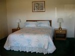 National 9 Colony Inn Suites::Yahoo! Travel