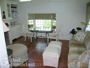 Retreat at Split Rock::BedAndBreakfast.com