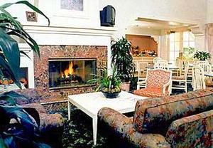 Web-evt_2131-lobby-1
