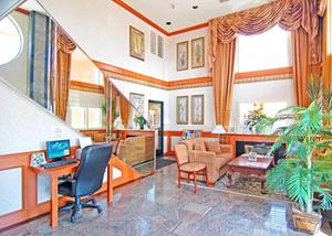 Web-lax_cmis-lobby-1