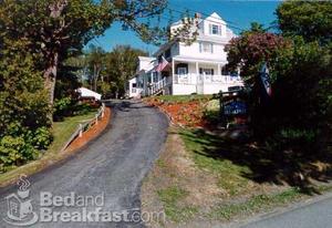 The Captain Sawyer House Bed & Breakfast::BedAndBreakfast.com