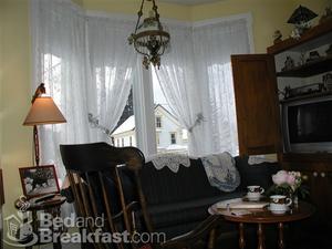 Web-lowell-vermont-inns-therendezvousbedbreakfast