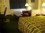 Holiday Inn Express Sealy::Priceline.com