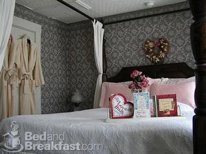 The Inn at Long Lake::BedAndBreakfast.com