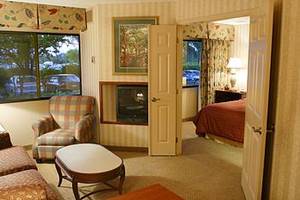 Sheraton Suites Orlando International Airport::Expedia