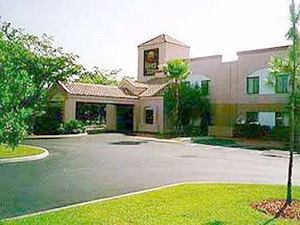 Econo Lodge Ft. Myers Airport::Hotels.com