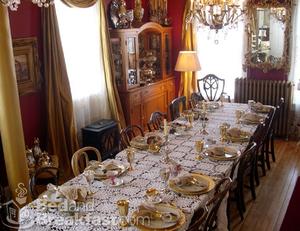 Old Victorian Farmhouse Bed and Breakfast::BedAndBreakfast.com