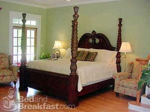 The Rusca House::BedAndBreakfast.com