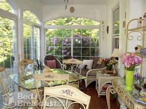 Ware Street Inn::BedAndBreakfast.com
