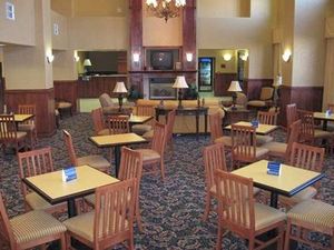 Hampton Inn & Suites Palmdale, CA::Travelocity.com