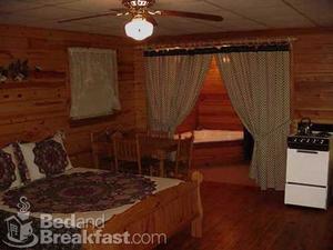 Enota Bed & Breakfast Retreat & Conference Lodge::BedAndBreakfast.com